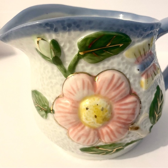 Ceramic Creamer Floral Butterfly Textured Unbranded Gold Accents - Picture 5 of 7